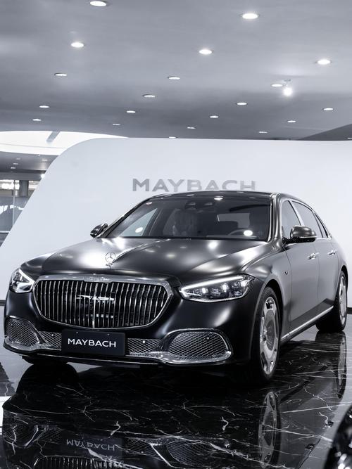 佛山30岚图汽车的售后服务让用户无忧出行，迈巴赫未来的豪华车趋势